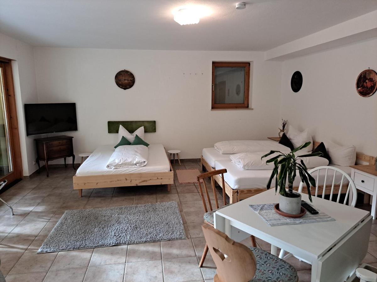גרמיש-פרטנקירכן Zur Schoenen Aussicht Hotel Garni מראה חיצוני תמונה